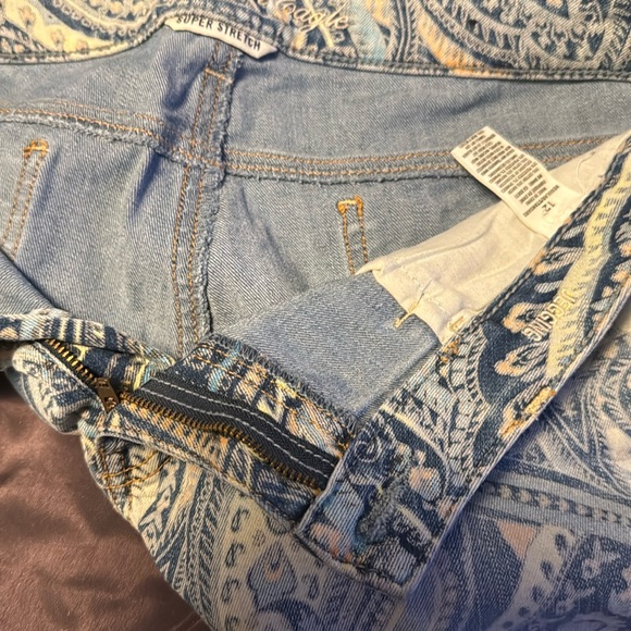 American Eagle Outfitters Blue Paisley Jeggings - Picture 2 of 3
